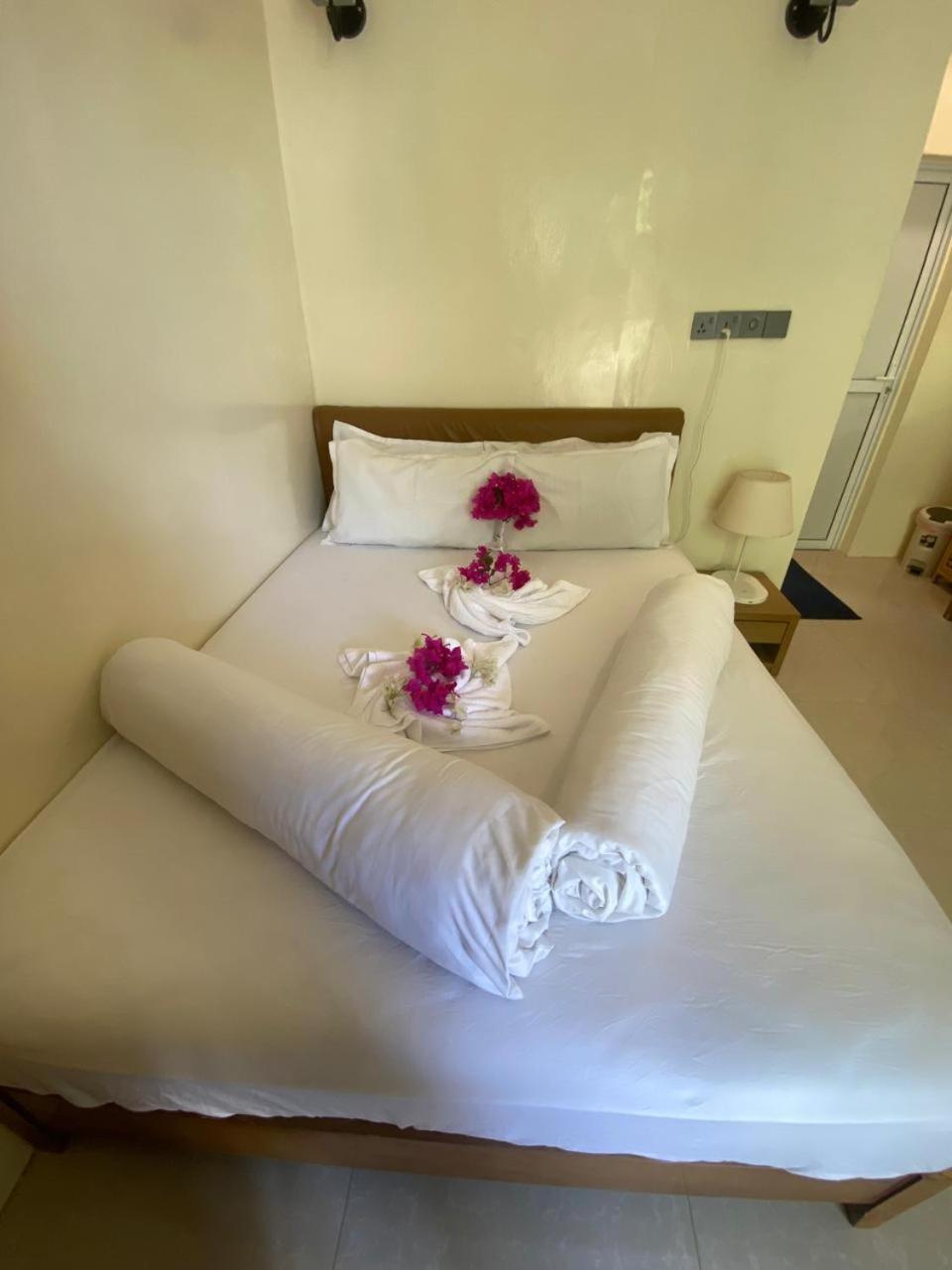 Maavaharu Guest House Himmafushi Exterior foto
